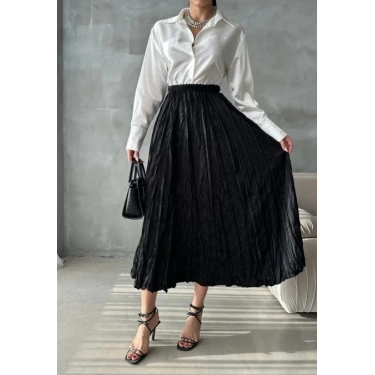 Kırışık Model Siyah Renk Etek
