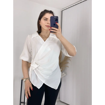 Beyaz Kravuze Yaka Bel Bağlamalı Gömlek