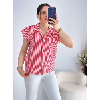 Kırmızı Beyaz Çizgili Gömlek