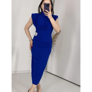 Mavi BROŞLU Vatkalı Krep Elbise