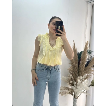 Önü Fırfır Detaylı Gömlek Bluz Sarı