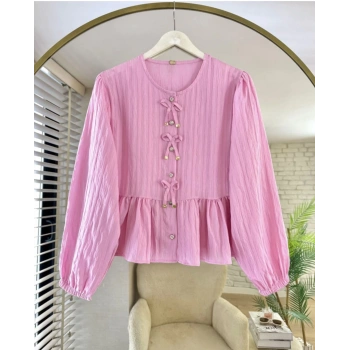 Önü Fiyonk Detaylı Düğmeli Kolu Lastikli bluz Pembe