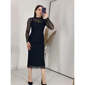 Siyah Tüllü Dik Yaka Uzun Elbise
