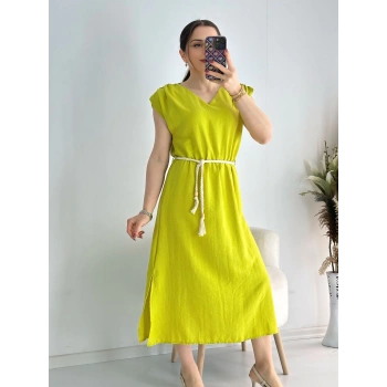 Yeşil Kemerli Midi Boy Elbise