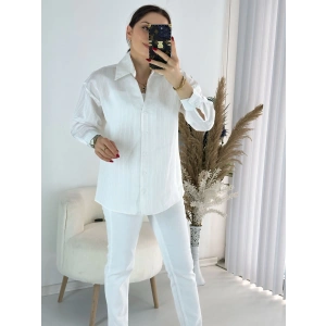 Beyaz Pul Detay Çizgili Gömlek