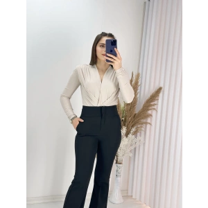 Vatkalı Kravuze V Yaka Çıtçıtlı Bady -Bej