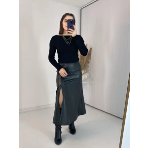 Yırtmaçlı Midi Boy Siyah Deri Etek