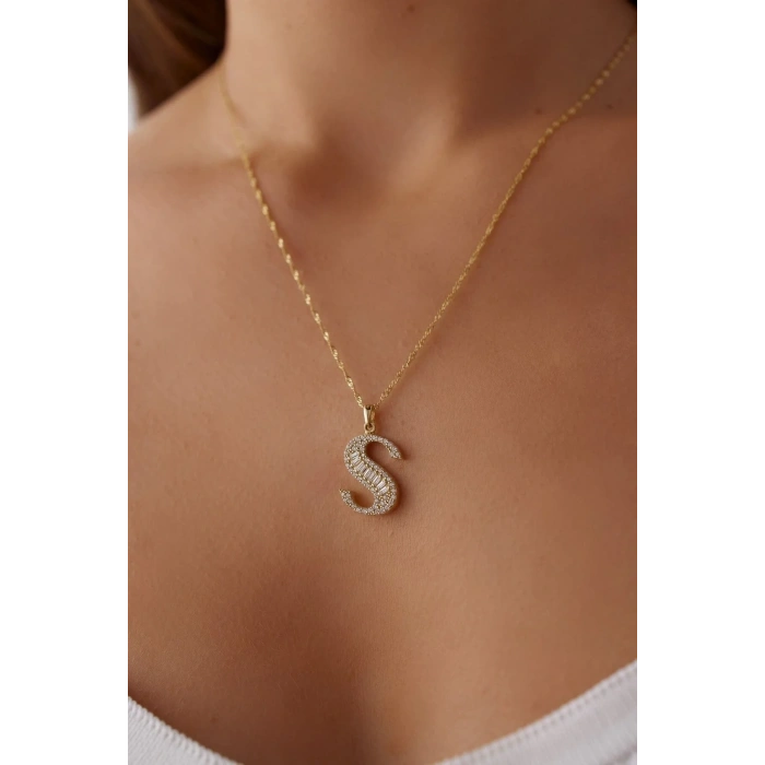 14 Ayar Altın Singapur Zincirli Taşlı Harf Kolye