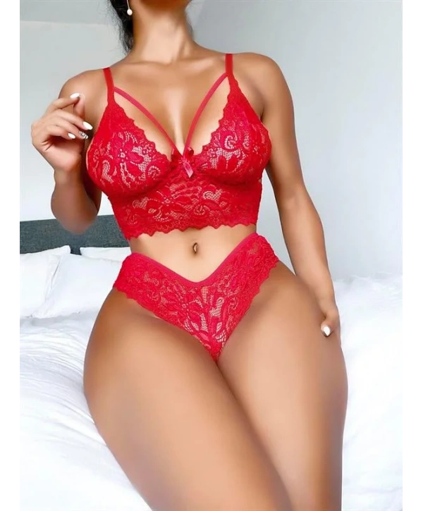 Kırmızı Dantel İşlemeli Şık Fantezi Sütyen Külot Takımı
